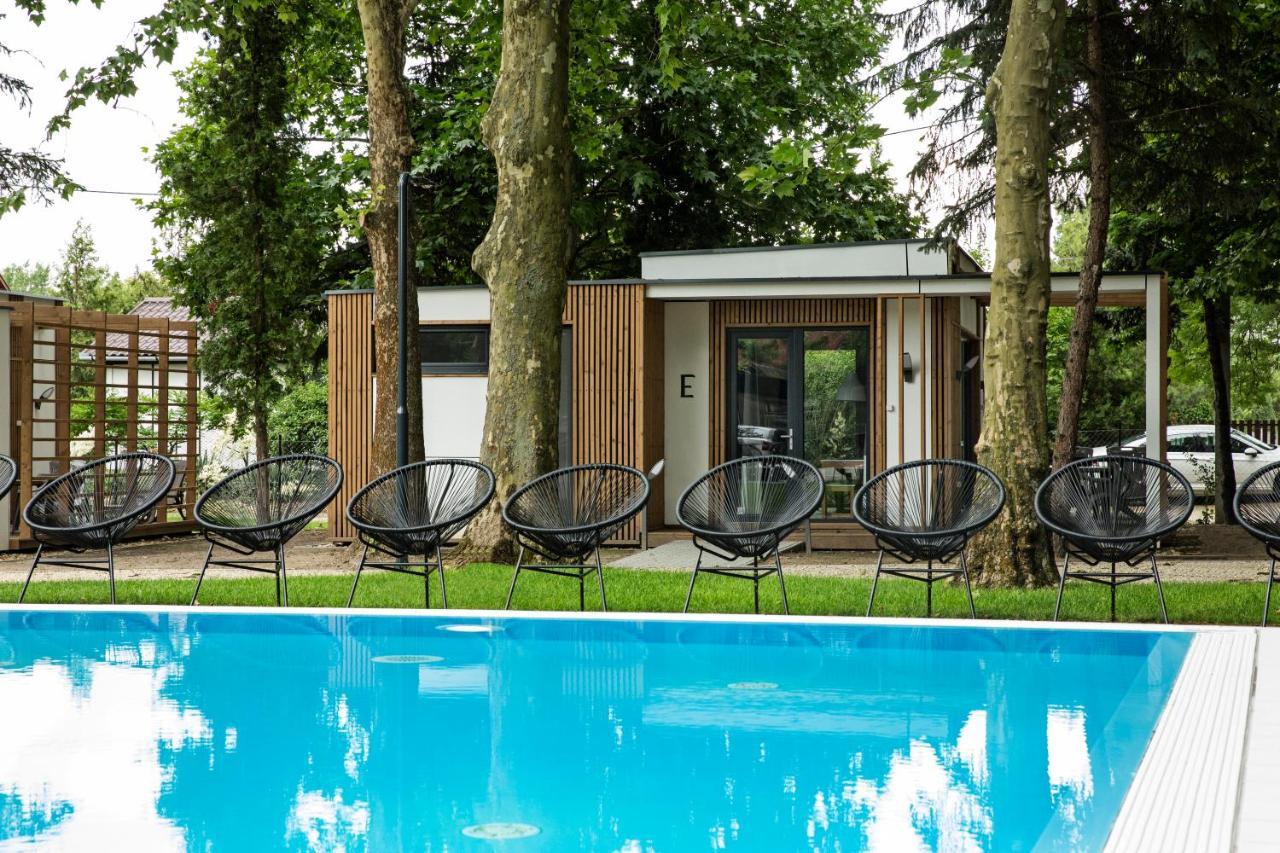 Barack Thermal & Natura Apartments Tiszakecske Exterior photo